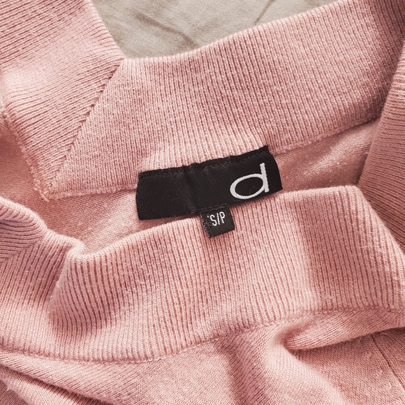 2/$50- Dynamite V neck Long Knit Sweater- S - Picture 3 of 4